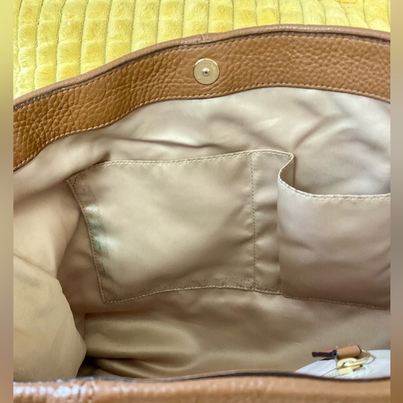 COACH Avery Tan Pebble Leather Hobo Shoulder Bag with Gold Hardware MSRP $398! - Picture 13 of 16